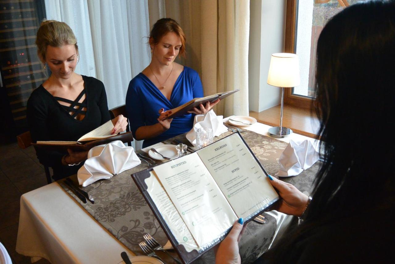 Pesa Hotel Põlva エクステリア 写真